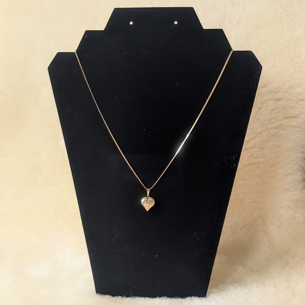Real 18K Saudi Gold Carpet Necklace 18" & Diamond Cut Heart Pendant Set
